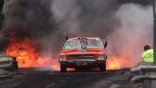 BLOWN V8 HOLDEN HQ  KRANKY  CATCHES FIRE IN THE BURNOUT FINALS AND LIGHTS UP KANDOS [upl. by Ardelis]