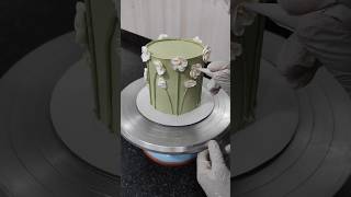 buttercream flower cake decorating ideas flowercake youtubeshorts shots viral shortfeed [upl. by Eisteb]