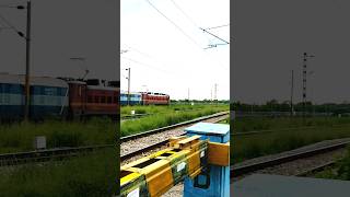 Express train at level crossing🚂 train express levelcrossing shorts railway shyamhembram [upl. by Matthews]