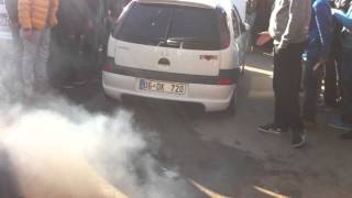 Opel Corsa C 17DTI smoke [upl. by Ennairac271]