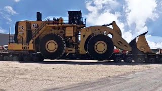 Moving the Three Largest Wheel Loaders 994K amp 993K  Mercedes Trailers [upl. by Phyllis]