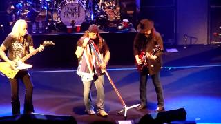 Lynyrd Skynyrd Free Bird LIVE at Hammersmith Apollo London April 23 2015 [upl. by Josephine]