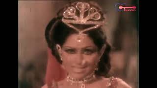 Poorab Disha Se Pardesi Aaya पूरब दिशा से परदेसी आया  Lata Mangeshkar  Suraj Aur Chanda 1973 Song [upl. by Fuller]