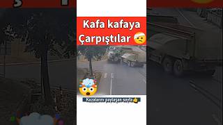 Kamyonlar kafa kafaya çarpıştı Yoldan çıkan kamyonlar ağaçları devirdi Yol trafiğe kapandı [upl. by Itoyj]