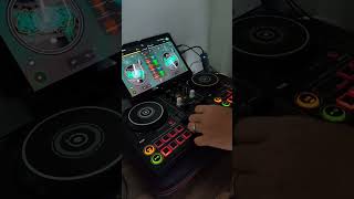 Pioneer DDJ 200 Algoriddim DJAY Scratch on Android Tablet [upl. by Llevel]