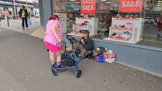 BLACKPOOL TOWN CENTRE  HOLIDAY MAKERS amp HOMELESS INTERVIEW MEET JOHN [upl. by Thecla246]