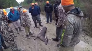 Deer Hunting With Dogs 2017 Season 3 Ep 3 Part 1 Doobys 6 Point 15 [upl. by Daisie712]