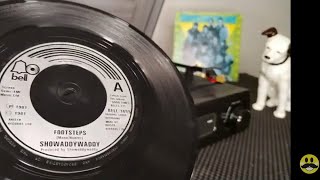 Footsteps  Showaddywaddy  1981 Bell 45rpm Vinyl Single  Steepletone ST918 Record Player Turntable [upl. by Atilrak]