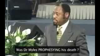 Was Dr Myles Munroe PROPHESYING his death [upl. by Adnahc]