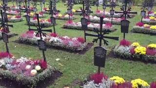 Allerheiligen 2017 auf dem Münchner Ostfriedhof [upl. by Neelhsa]