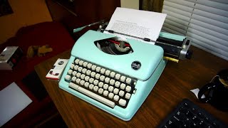 We R Memory Maker Typecast Typewriter Review Royal Classic Royal Epoch [upl. by Notsahc]