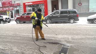 Winterdienst der Wiener Linien im Einsatz [upl. by Yedrahs988]