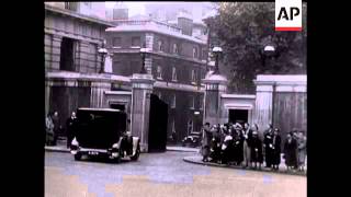 Queen Mary Moves To Marlborough House [upl. by Ardua]