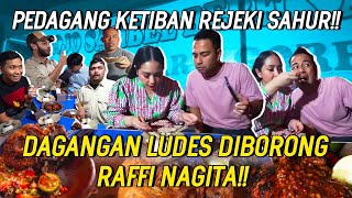 KELUYURANS SAHUR RAFFI NAGITA TRAKTIR SAHUR KARYAWAN RANS DAN PENGUNJUNG DI TENDA KAKI LIMA [upl. by Annodahs]