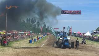 Ausschnitt aus dem Tractor pulling Zimmerwald [upl. by Novaj878]