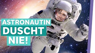 15 Fragen an eine Astronautin 👩🏻‍🚀  Auf Klo [upl. by Noeht743]