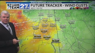 Gusty wind expected through the night [upl. by Tocci906]