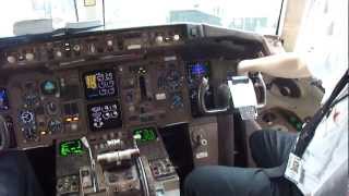 Delta Airlines Boeing 757200 Cockpit in Atlanta [upl. by Oiramat194]