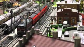 FERMODELLISMO  MODELLBAHN  Plastico treni in scala H0 [upl. by Eatnuhs122]