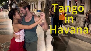 🇨🇺Tango on Paseo del Prado Havana El Ojo del Ciclón tango school and art gallery [upl. by Annay]