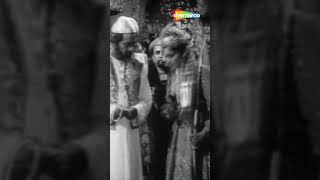 Razia Sultan Movie Ka Best Scene 01  Nirupa Roy Jairaj Kamran  shorts classic ytshorts [upl. by Ardnasac]