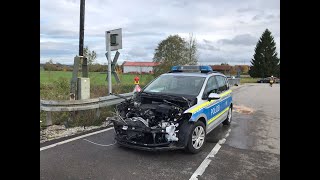 Unfall in Ruderatshofen Zug fährt gegen Polizeiauto [upl. by Legra]