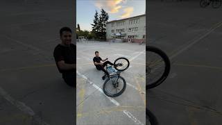 Heysen ellerini kaldır 😂 İZLEMEDEN GEÇME keşfet kesfet keşfetbeniöneçıkar bike mtb kaza [upl. by Nolly]