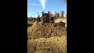 Pushing Dirt with the Cletrac BD [upl. by Rod174]