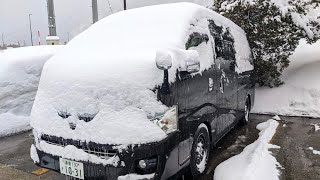 【総集編】外は16℃。豪雪地帯にある駐車場の片隅でひとり焼肉パーティー車中泊。（湯沢群馬） [upl. by Wilma89]