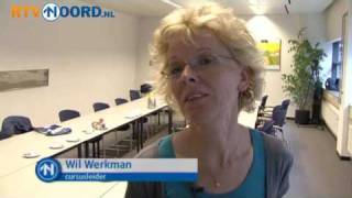 Ambtenaren krijgen cursus Gronings [upl. by Rehm]