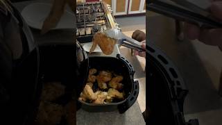 Air fryer chicken wings for a quick and easy dinner cooking cookingvideo airfryer quickrecipe [upl. by Aroled500]