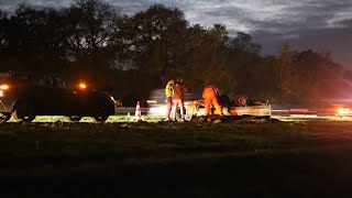 Aanhanger ondersteboven op Waldwei N31 bij Opeinde [upl. by Roderic]