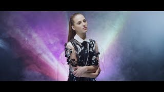 Ana Munteanu  De ochii lumii Official Video [upl. by Refinnaj]