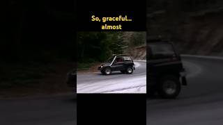 Suzuki Escudo Drifts around icy bend drift 4x4 offroad [upl. by Lewap]