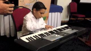 Niño con Paralisi Cerebral Tocando Piano  Luis David Caro Wagner [upl. by Sekyere400]