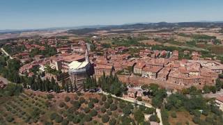 The Grand Tour of Italy  Pienza The Ideal City [upl. by Aneelehs]