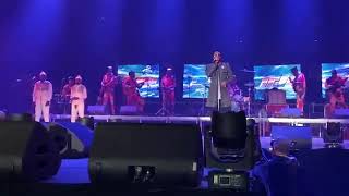 Fally Ipupa a Bercy AccorHotel Arena ft Dadju Jaloux remix [upl. by Katharine]