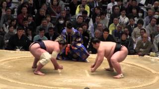 逸ノ城 vs 栃ノ心 2015大相撲三月場所2日目 Ichinojo vs Tochinoshin SUMO [upl. by Dez]