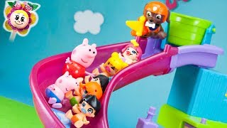 PEPPA PIG Y LOS BEBES PINYPON SE CAEN POR EL TOBOGÁN DEL AQUAPARK  Zuma PATRULLA CANINA al rescate [upl. by Nichole]