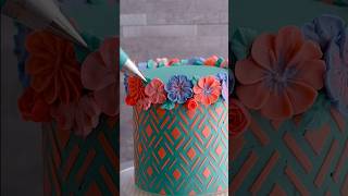 Spring buttercream flower cake recipe in comments Mini cake cakedecorating cakemaking shorts [upl. by Mcgray]