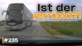 Prügelei auf der Straße Rücksichtsloser RTW amp Feuerwehr tadelt Autofahrer  GERMAN DASHCAM  235 [upl. by Lika193]