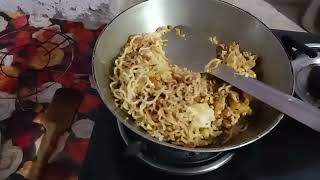 Aaj Maine Maggi banai haidusre tarike se Maggi banaaiye hai 786 [upl. by Anert]