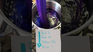 What is Color Breaking Dyeing Yarn with Food Coloring Breaking Wiltons Violet [upl. by Akiria]