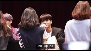 ENG SUB190421 정국이는 말티즈형 알라딘 팬싸 후기 BTS fan sign event [upl. by Ramsa870]