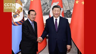 Xi Jinping sostiene conversaciones con Samdech Techo Hun Sen [upl. by Ecinnahs]