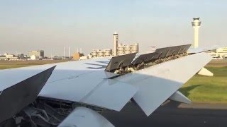 Japan Airlines Boeing 777300ER JAL 44 Landing Tokyo Haneda [upl. by Etat538]