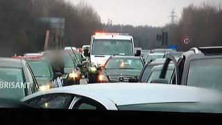 Türkischer Hochzeitskonvoi blockiert Autobahn [upl. by Daphna]