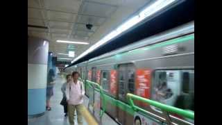 Busan SubwayHumetro 2000series Line 2 train leaving Suyeong [upl. by Curry649]