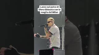 Lazza sul palco di Sfera Ebbasta con la maglia del Milan [upl. by Asilanom121]