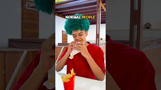 Normal People VS Me  Burger [upl. by Eirrej94]